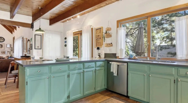 Коттедж Bernina by Avantstay A-frame Cabin + Game Loft + Fireplace + Deck Near Lake Arrowhead