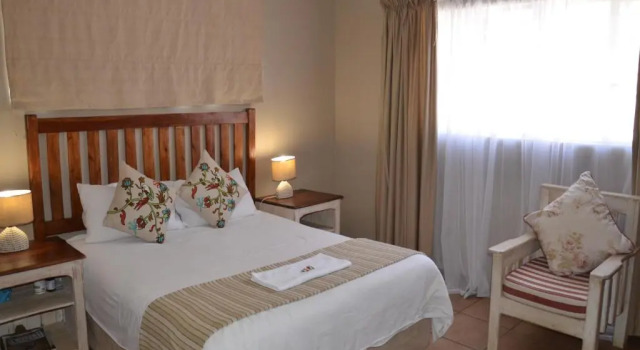 Stoep Cafe Guest House, Reservar Casa de hóspedes Hotéis baratos em Barberton
