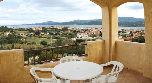 Апартаменты Apartment in Cannigione Near Sea Beach