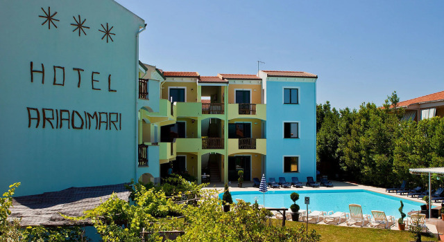 Ariadimari Hotel