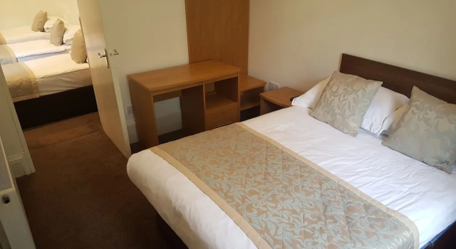Семейный номер Superior McLays Guest House