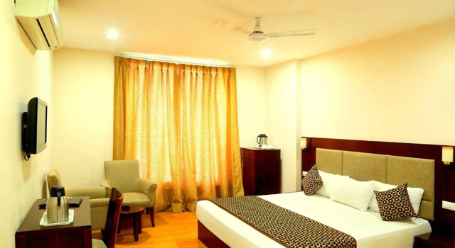 Hotel Royal Palm - A Budget Hotel in Udaipur, Забронировать Отель Отели штата Раджастхана с питанием, Пансион