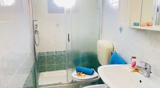 Апартаменты Comfy seafront apartment-Beahost