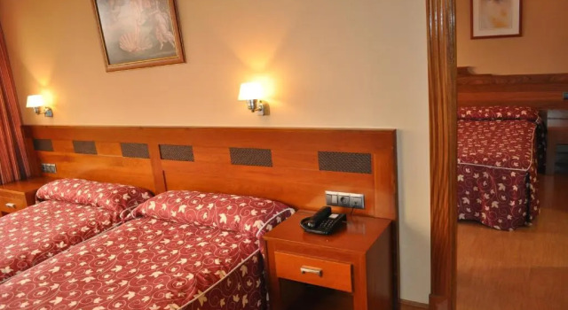 Семейный люкс с 2 комнатами Gran Hotel Liber & Spa Playa Golf