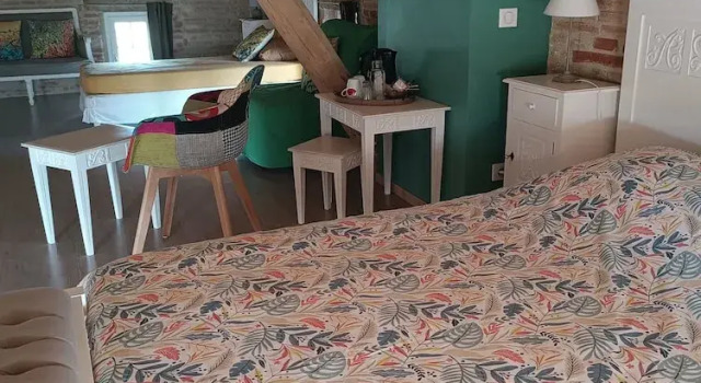 Четырёхместный номер Comfort Le Jardin Des Cèdres