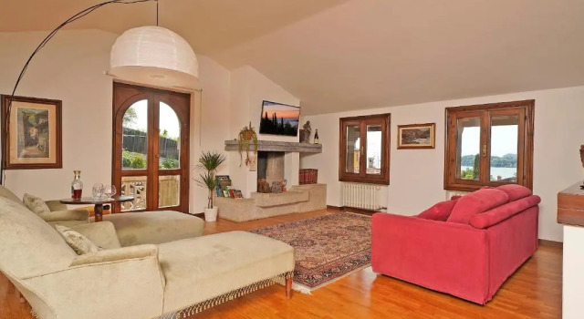 VALLE FIORITA 42 - Lake view apartment
