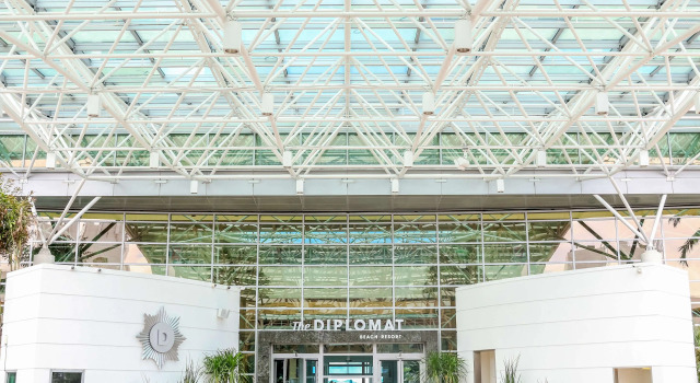 Signia by Hilton Diplomat Beach Resort, Book Ferieresort Hoteller i Panhandle Florida med morgenmad, Morgenmad