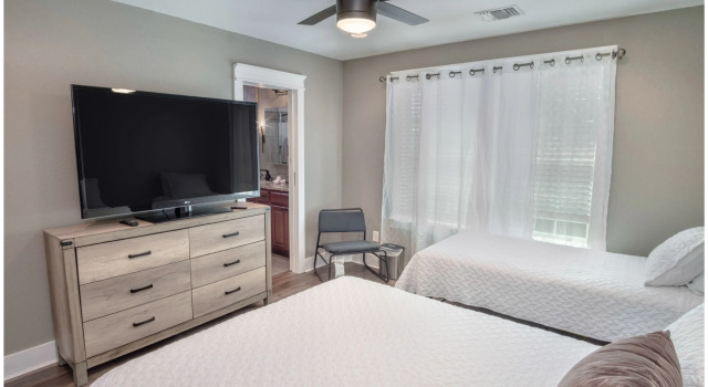Lovely 3 BR Home Only 9 Minutes From Downtown, Rezerwuj Dom wakacyjny Wille w Bexar County, Willa