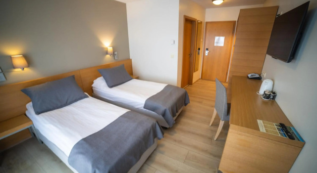 Icelandair Hotel Hamar, Rezerwuj Hotel Hotele w West Iceland z basenem, Basen