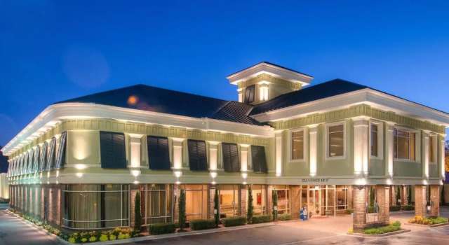 Люкс Superior Town & Country Inn and Suites