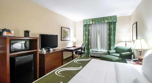 Standardowy pokój Quality Inn & Suites Robstown