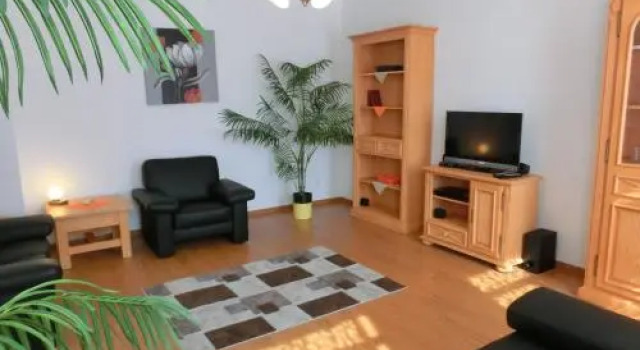 Ferienwohnung in Lobau, Rezerwuj Hotel Hotele w Wiedeń z parkingiem, Parking