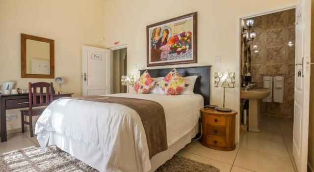 Номер Luxury Olivers Bed and Breakfast