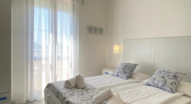 Hotel Linda, Забронировать Отель Отели Каорле с парковкой, рядом с Дарсена делл Оролоджо, Парковка