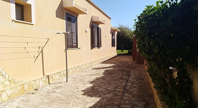 La Conchiglia Sulla Spiaggia Di Marsala