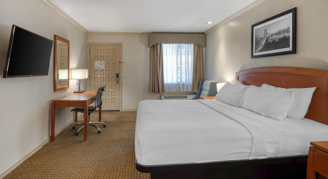 Двухместный номер Standard SureStay Plus Hotel by Best Western Mountain View