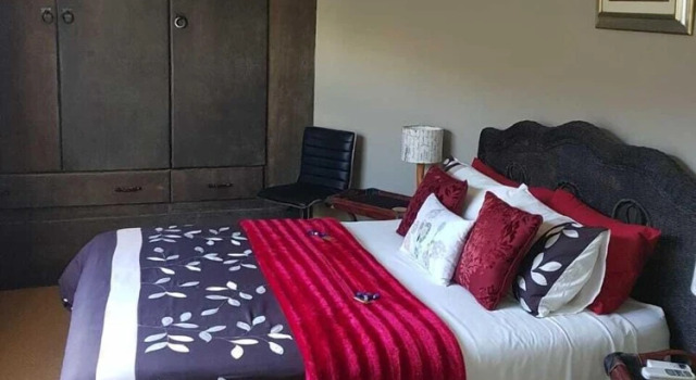 Двухместный коттедж с красивым видом из окна Umuzi Guest House