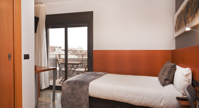 HOTEL SANT PERE ll HSPII, Забронировать Отель Отели Vallès Occidental 3 звезды, 3*
