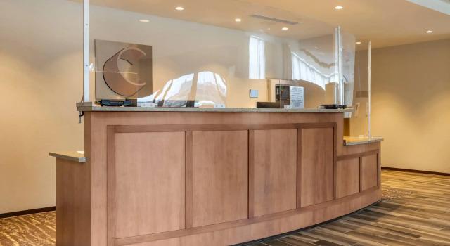Comfort Inn & Suites Pittsburgh-Northshore