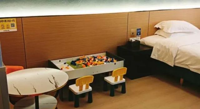 Семейный люкс Chongqing Yueyou Hotel North New District Qibo Hotel