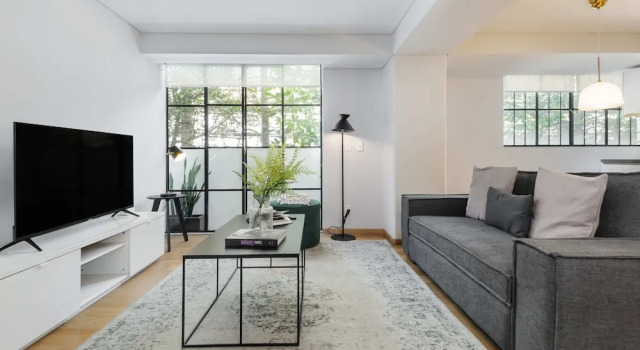 w Amazing 2BR in Roma Norte, Забронировать Апартаменты/квартира Отели Мехико с бассейном, рядом с Театр «Арт-Хаус-Мехико», Бассейн