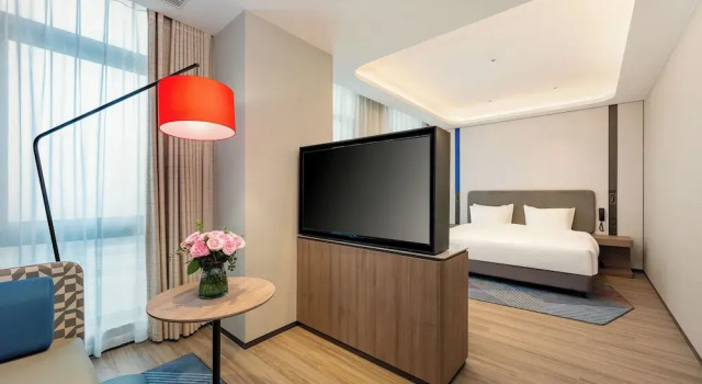 Люкс Holiday Inn Express Haimen City Center by IHG