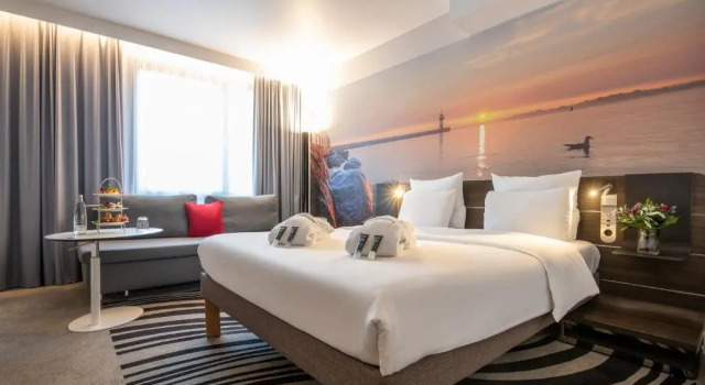 Двухместный номер с диваном Standard Novotel Hamburg City Alster