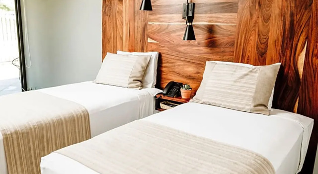 Трёхместный номер Standard SIX TWO FOUR Urban Beach Hotel