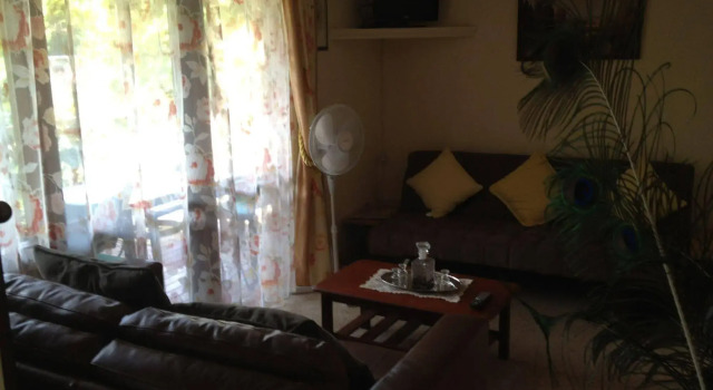 Codrington Gardens Bed & Breakfast, Varaa Hotelli Codrington Victoria