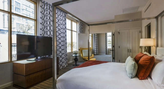 Hilton San Diego Gaslamp Quarter