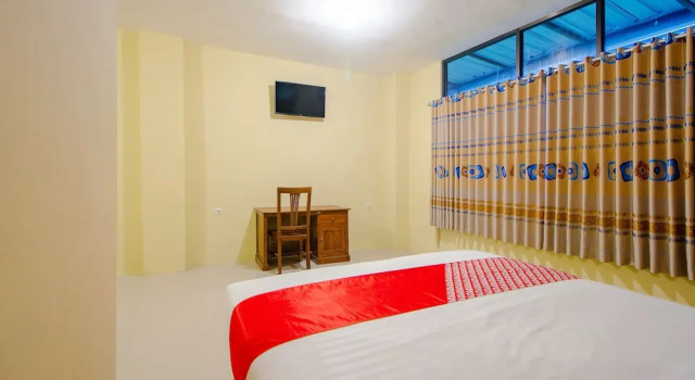 Oyo 2476 Maguwo Indah Homestay, Book Hotel Baturetno 