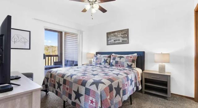 Scenic Lakeview Stay for 5!, Забронировать Отель Бизнес-отели Table Rock Lake, 4* 5*