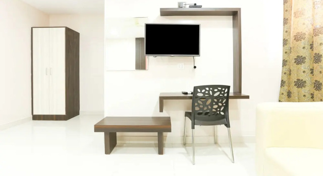 Номер Premium Treebo Habitat Suites and Rooms