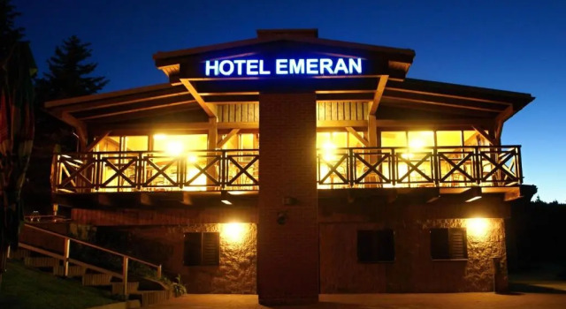 Hotel Emeran, Забронировать Отель Недорогие отели Czech central mountains, недорого