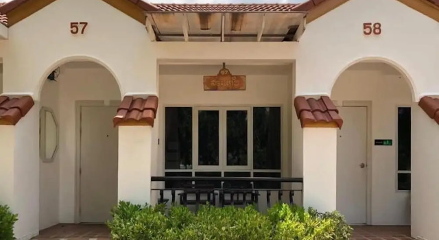 Dad D Resort by Lopburi Inn Resort, Забронировать Курортный отель Лопбури Lopburi Province