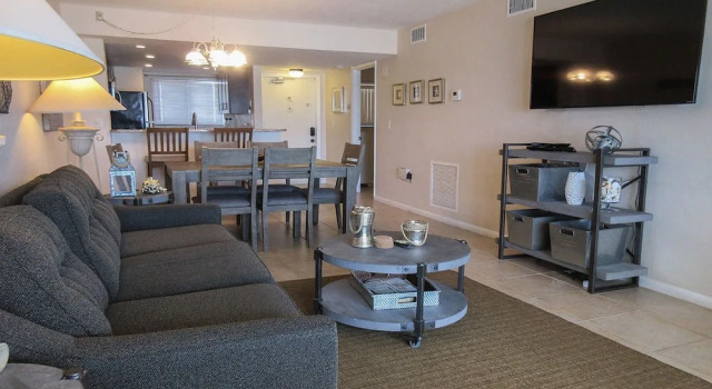Carlos Pointe 424 2 Bedrooms 2 Bathrooms Condo