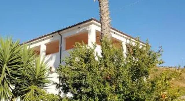 Apartment Contrada Stretto 1, Book Apartment Hotels in Sicily with Parking, Parking