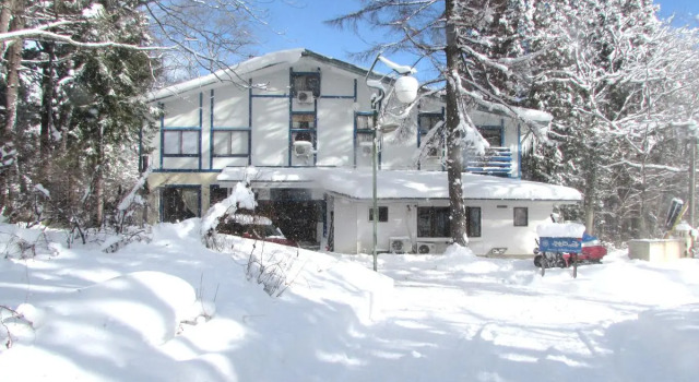 Номер Standard Pension Kobekko