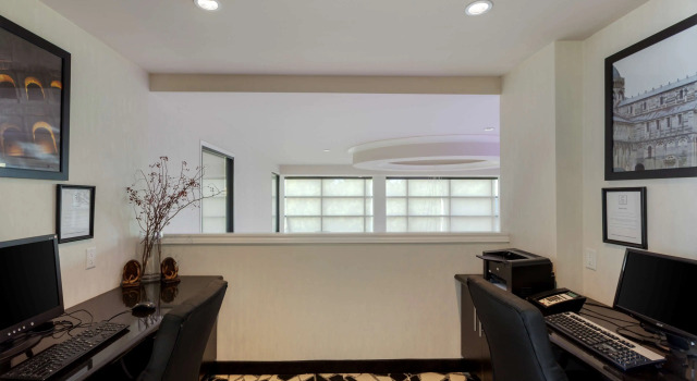 Best Western Premier C Hotel by Carmen's, Varaa Hotelli Hamilton 