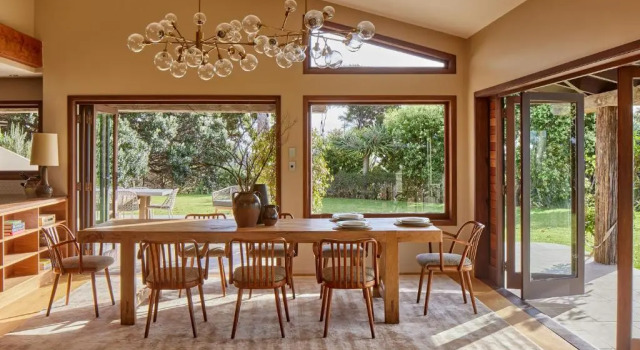 Villa Rangihoua, Rezerwuj Willa Hotele w Auckland Region z parkingiem, Parking