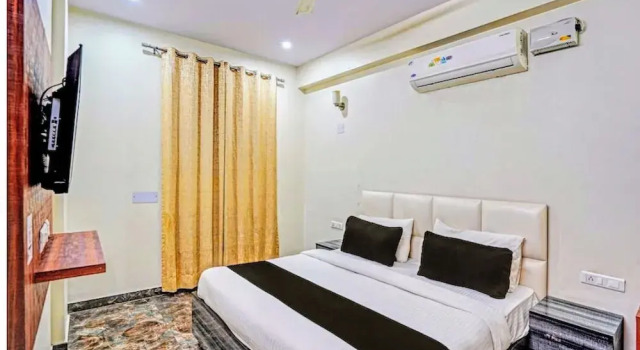 Номер Standard Homefort Stays, Millennium City Centre Gurugram