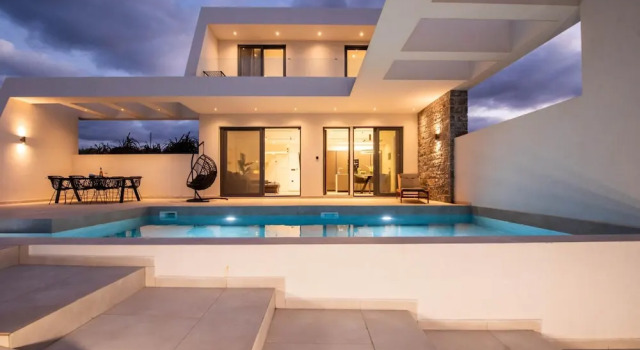 Вилла Aethra Deluxe Villa With Pool 700m From Beach