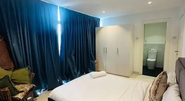 The studio suite, Embassy Garden, Prenota Appartamento Hotel a Greater Accra con piscina, Piscina