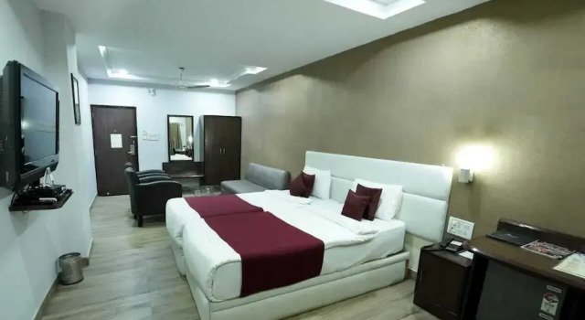 Двухместный семейный номер Standard с видом на сад Hotel Sagar International