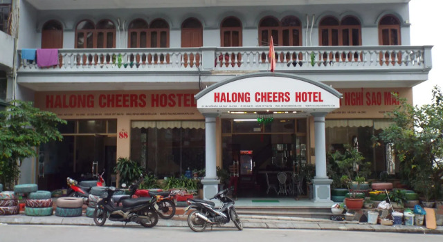 Halong Cheers Hotel, Забронировать Отель Отели Халонг с парковкой, Парковка