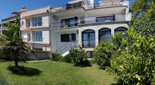 Fantasy Sea View Apartments