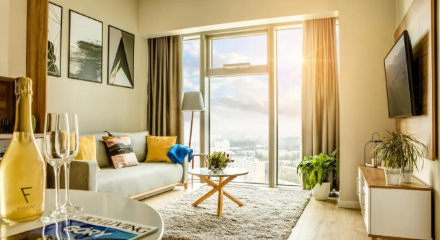 Люкс 30th+ Floor Apartments in Sky Tower