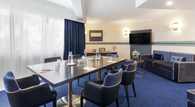 Номер Standard Ramada by Wyndham Diplomat Canberra