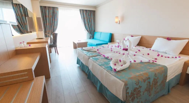 Трёхместный номер Standard Отель LOceanica Beach Resort All Inclusive