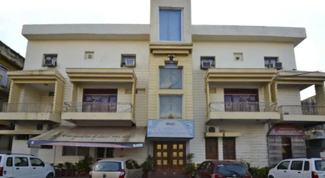 Hotel Mandakini Palace